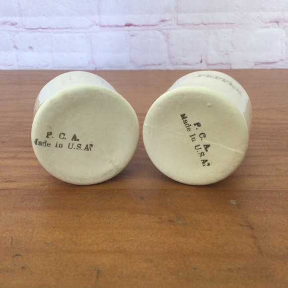 Vintage U.S.S. North Carolina Battleship Memorial Salt and Pepper Shaker Pair - Picture 7 of 7